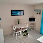 Amoureva 4 Pers - Vue - Parking - Piscine - Proche Commerce Apartment Agde