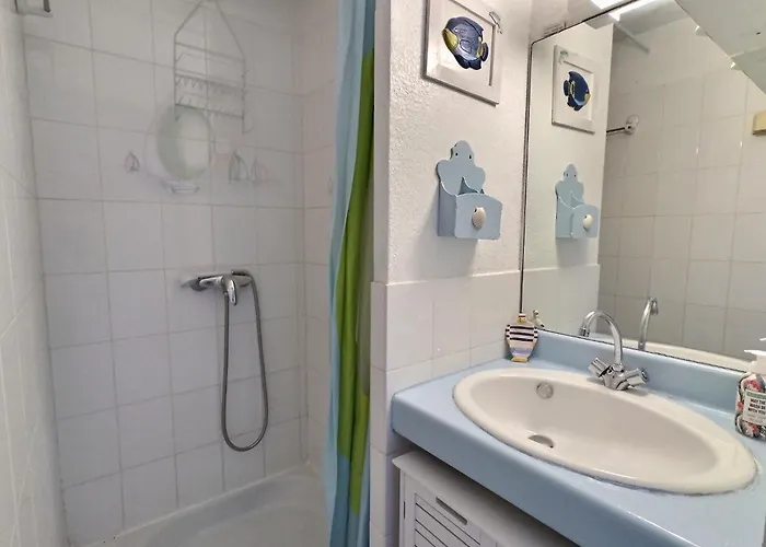 Amoureva 4 Pers - Vue - Parking - Piscine - Proche Commerce * Agde